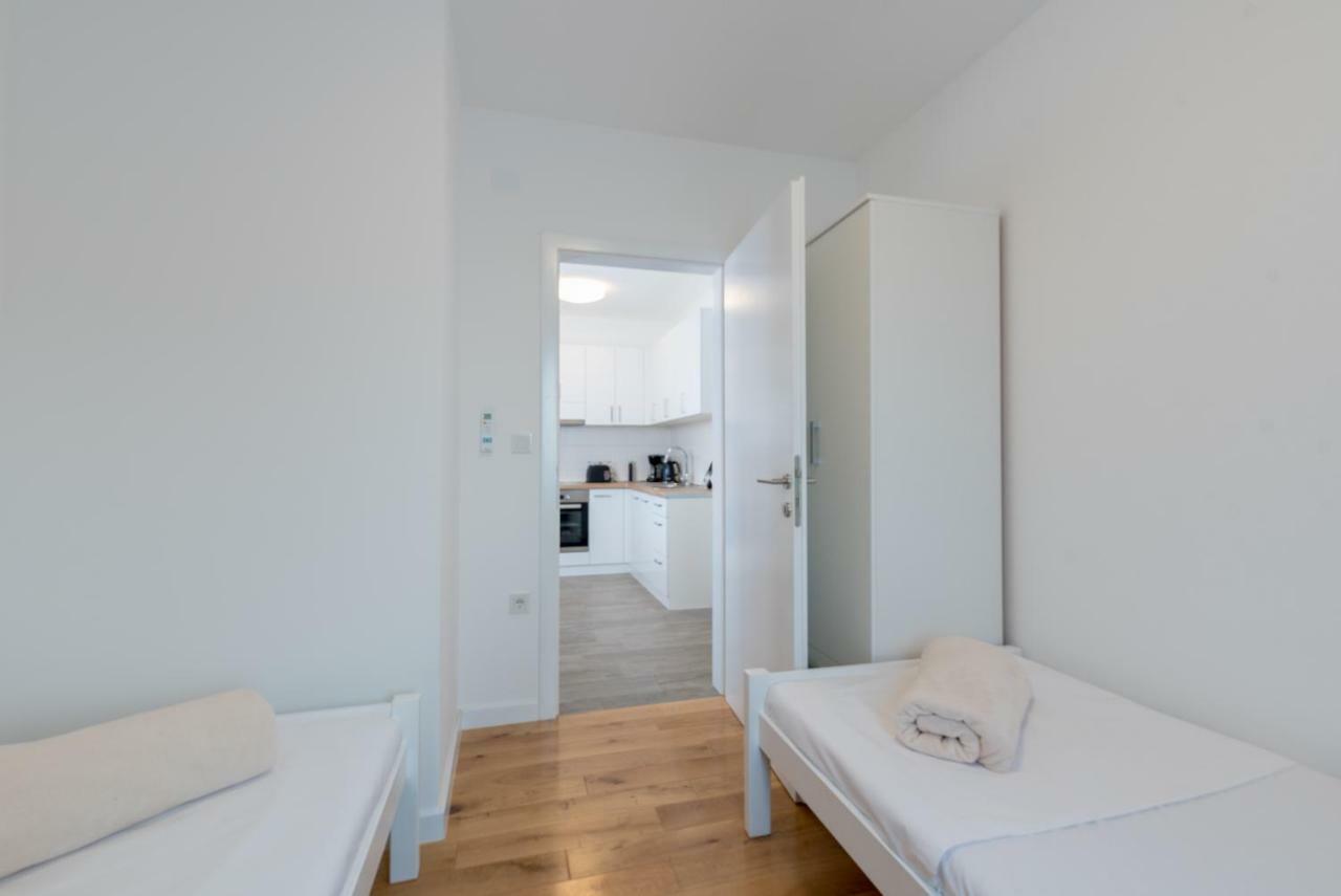 Apartment Anja 1st Floor Peroj